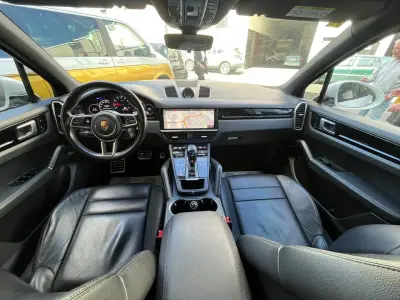 Porsche Cayenne 2018 · foto 6