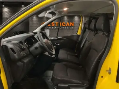 Renault Trafic 2020 · foto 11