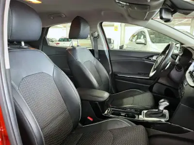 KIA Xceed 2021 · foto 14