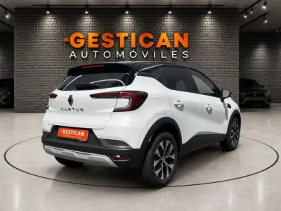 Renault Captur 2023 · foto 5