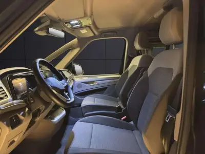 Volkswagen Multivan 2025 · foto 9