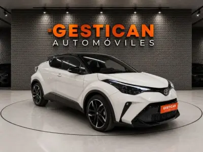 Toyota C-HR 2023 · foto 4