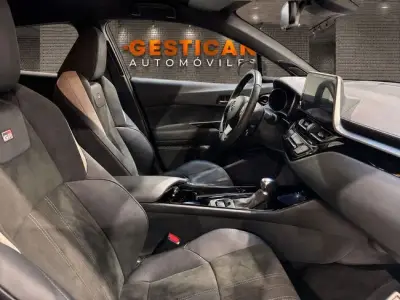 Toyota C-HR 2023 · foto 11