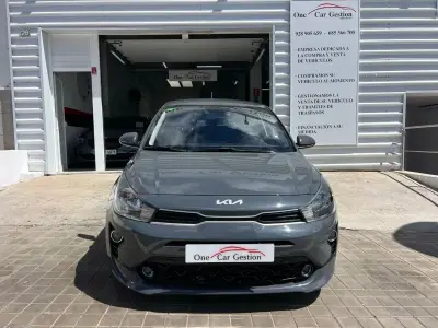 KIA Rio 2022 · foto 2