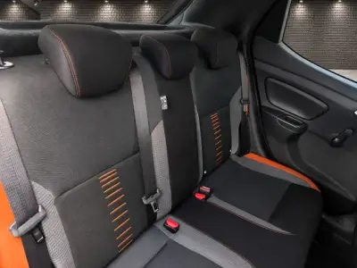 Nissan Micra 2017 · foto 8
