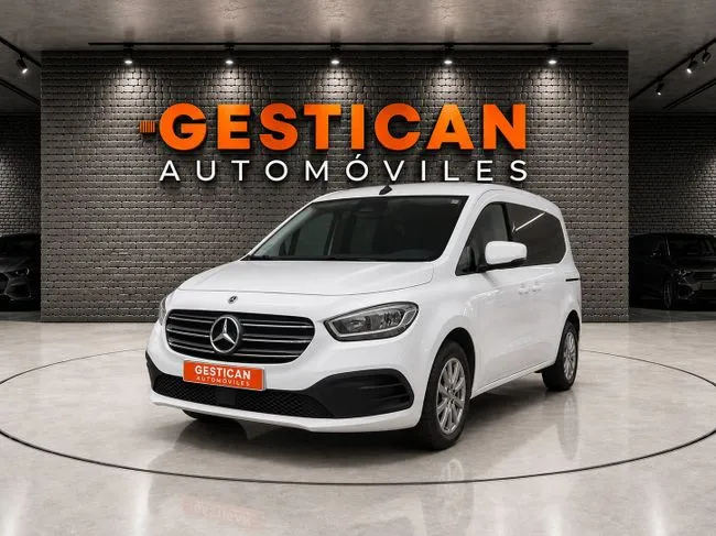 Mercedes-Benz Clase T 2023 en 4 islas · CEC