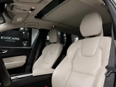 Volvo XC60 2020 · foto 5