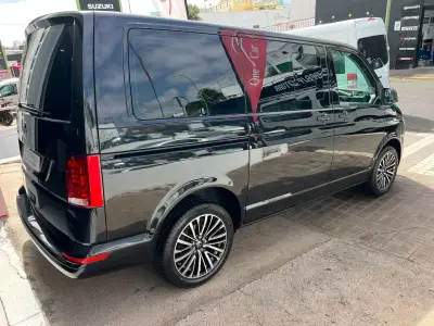 Volkswagen Caravelle 2024 · foto 4