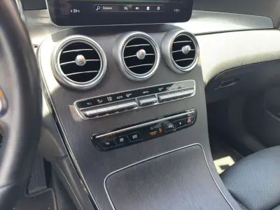 Mercedes-Benz GLC Coupe 2020 · foto 12