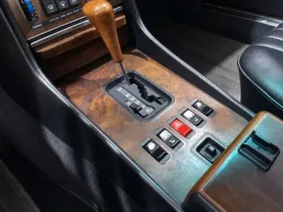 Mercedes-Benz 500 1986 · foto 12