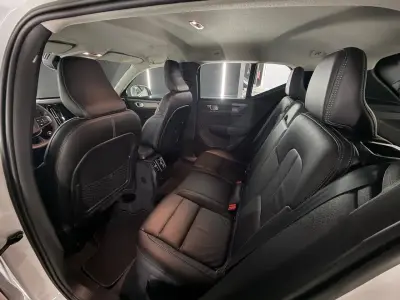 Volvo XC40 2022 · foto 11