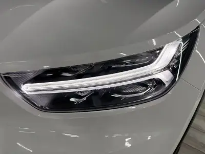 Volvo XC40 2022 · foto 15