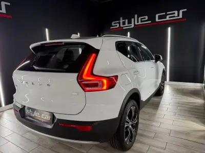 Volvo XC40 2022 · foto 2