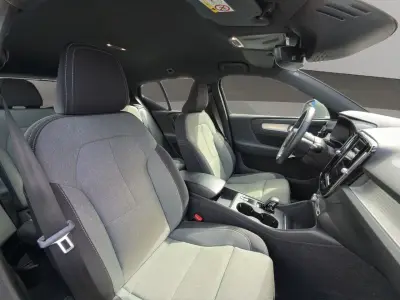 Volvo XC40 2023 · foto 38