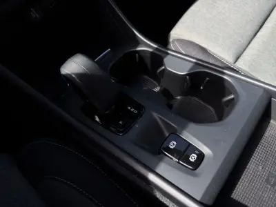 Volvo XC40 2023 · foto 31
