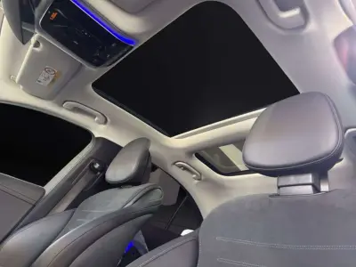 Mercedes-Benz Clase C 2024 · foto 16