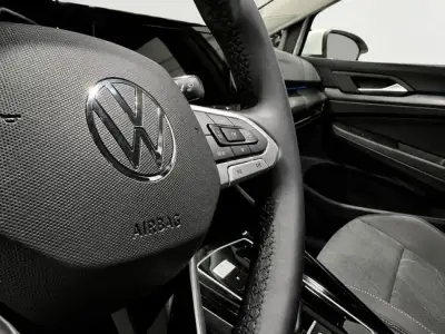 Volkswagen Golf 2025 · foto 12