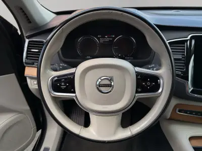 Volvo XC90 2021 · foto 13