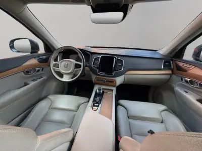 Volvo XC90 2021 · foto 17