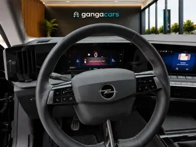 Opel Astra 2023 · foto 9