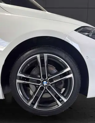 BMW Serie 1 2023 · foto 6