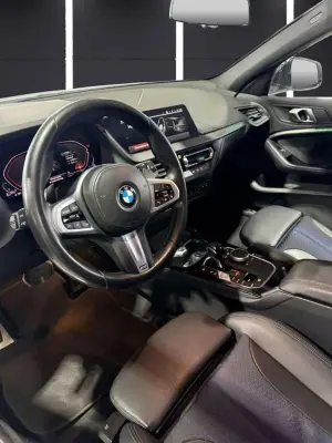 BMW Serie 1 2023 · foto 7