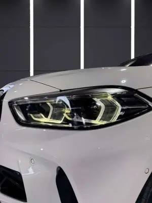 BMW Serie 1 2023 · foto 5