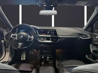 BMW Serie 1 2023 · foto 8