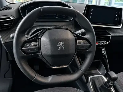 Peugeot 2008 2022 · foto 11
