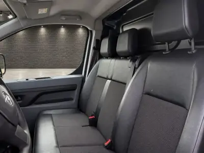 Opel Vivaro 2022 · foto 8