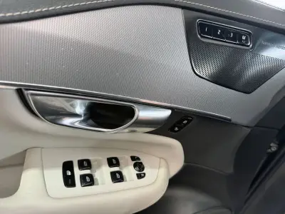 Volvo XC90 2019 · foto 11