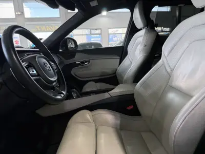 Volvo XC90 2019 · foto 9