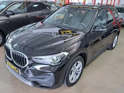 BMW X1 2021 · foto 3