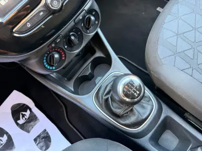 Opel Corsa 2019 · foto 10