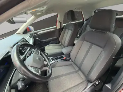 Volkswagen T-Roc 2023 · foto 8
