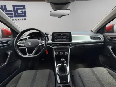 Volkswagen T-Roc 2023 · foto 15