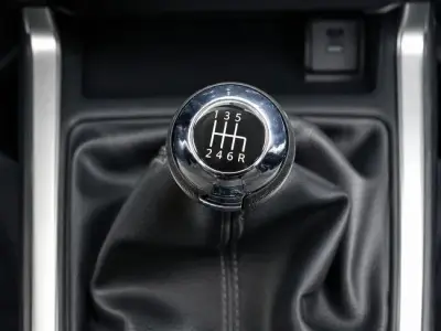 Nissan Navara (Frontier) 2022 · foto 12