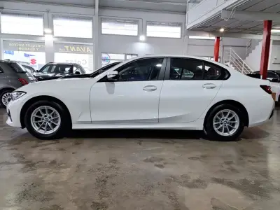 BMW Serie 3 2020 · foto 5