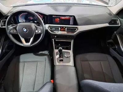 BMW Serie 3 2020 · foto 15