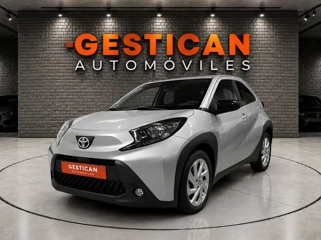 Toyota Aygo X 2024 en 4 islas · CEC
