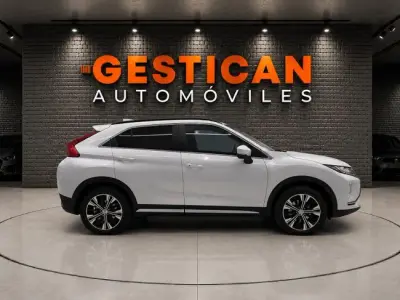 Mitsubishi Eclipse Cross 2021 · foto 8